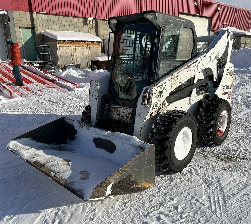 Gary Hanna Auctions Ltd. 2011 Bobcat S770 Skid Steer