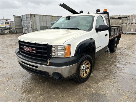 2011 GMC Sierra C1500 *SALVAGE STATUS*